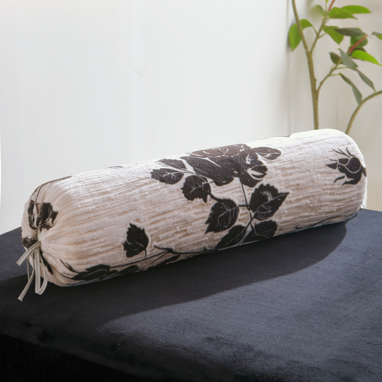 91家纺网 家纺一手货源 找家纺 千姿坊美容床罩 2025新款秋冬加厚保暖牛奶绒美容床罩四件套美容院养生馆专用 夜半花香-黑色