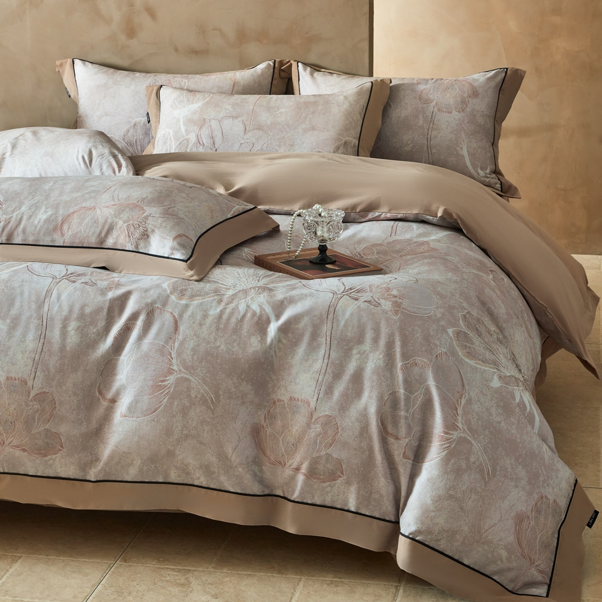 91家纺网 家纺一手货源 找家纺 洺兰家居 2026年新疆长绒棉100支秋冬款轻磨毛加厚保暖工艺款四件套床上用品 羽纱-卡其