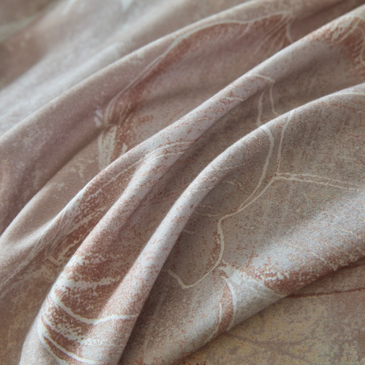 91家纺网 家纺一手货源 找家纺 洺兰家居 2026年新疆长绒棉100支秋冬款轻磨毛加厚保暖工艺款四件套床上用品 羽纱-卡其