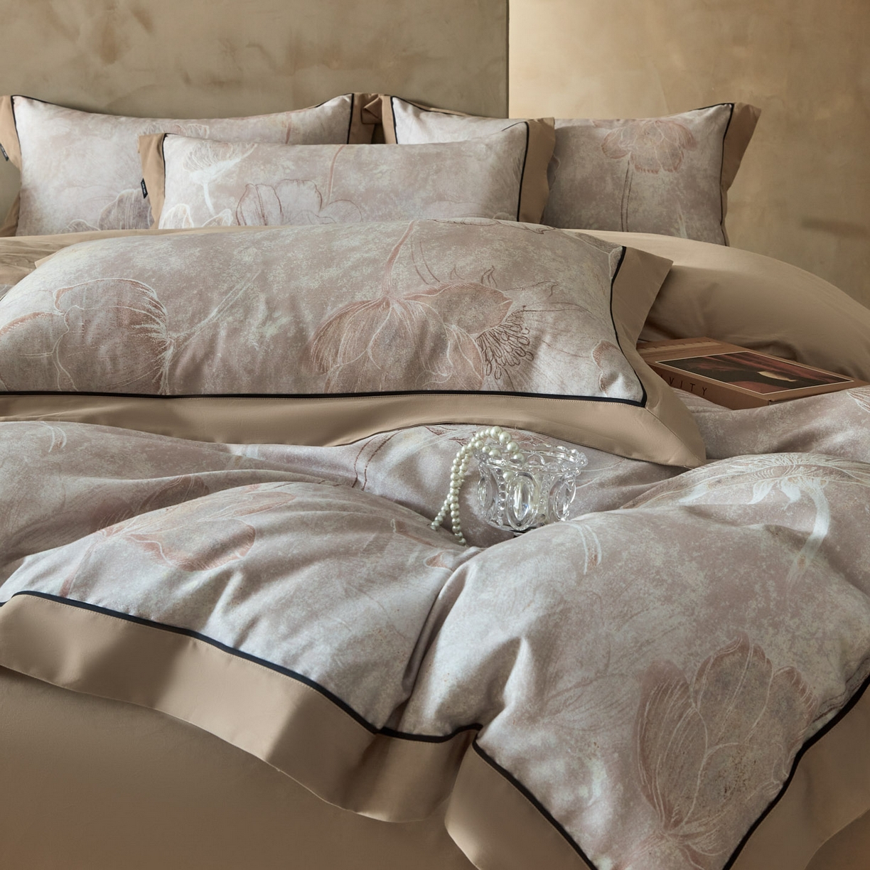 91家纺网 家纺一手货源 找家纺 洺兰家居 2026年新疆长绒棉100支秋冬款轻磨毛加厚保暖工艺款四件套床上用品 羽纱-卡其