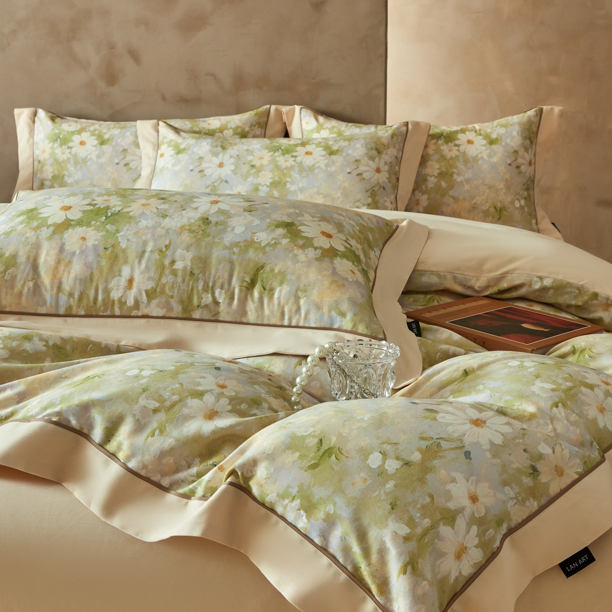 91家纺网 家纺一手货源 找家纺 洺兰家居 2026年新疆长绒棉100支秋冬款轻磨毛加厚保暖工艺款四件套床上用品 栀子花开-绿