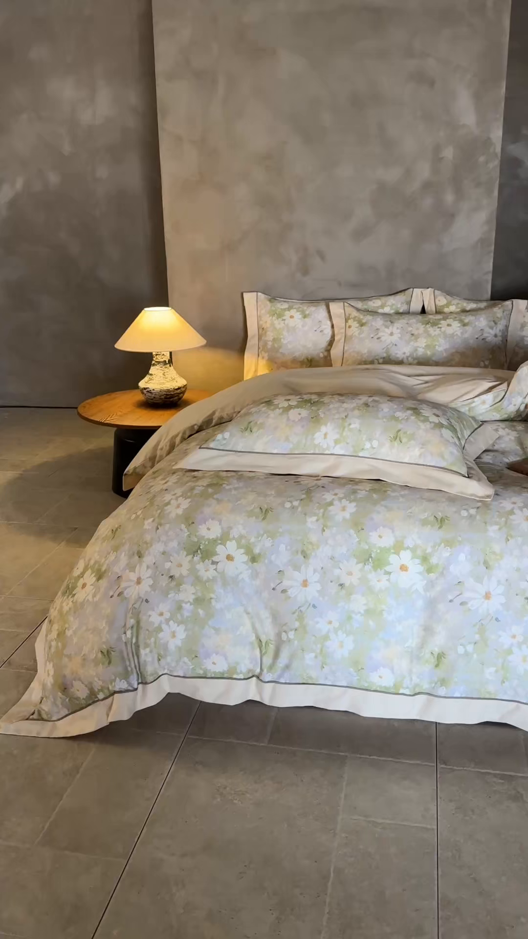 91家纺网 家纺一手货源 找家纺 洺兰家居 2026年新疆长绒棉100支秋冬款轻磨毛加厚保暖工艺款四件套床上用品 栀子花开-绿