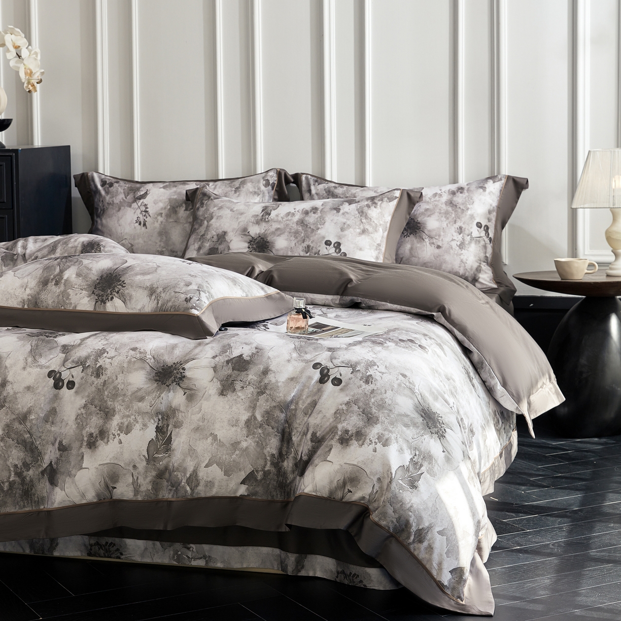 91家纺网 家纺一手货源 找家纺 洺兰家居 2026年新疆长绒棉100支天丝棉高端工艺款床单床笠四件套床上用品 陌上花开