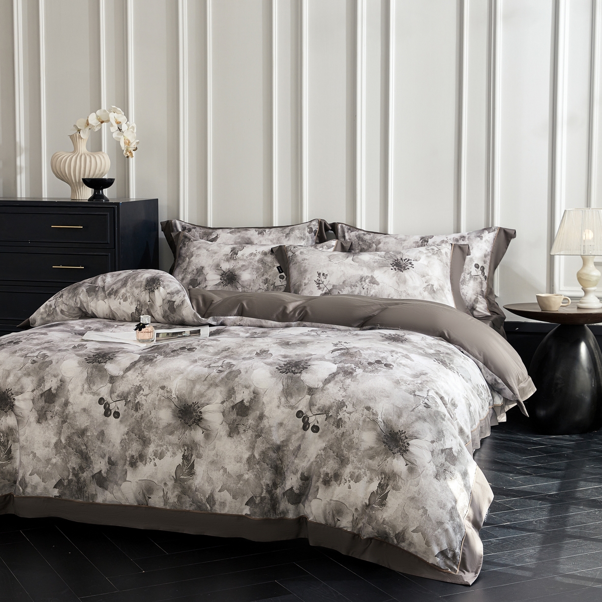 91家纺网 家纺一手货源 找家纺 洺兰家居 2026年新疆长绒棉100支天丝棉高端工艺款床单床笠四件套床上用品 陌上花开