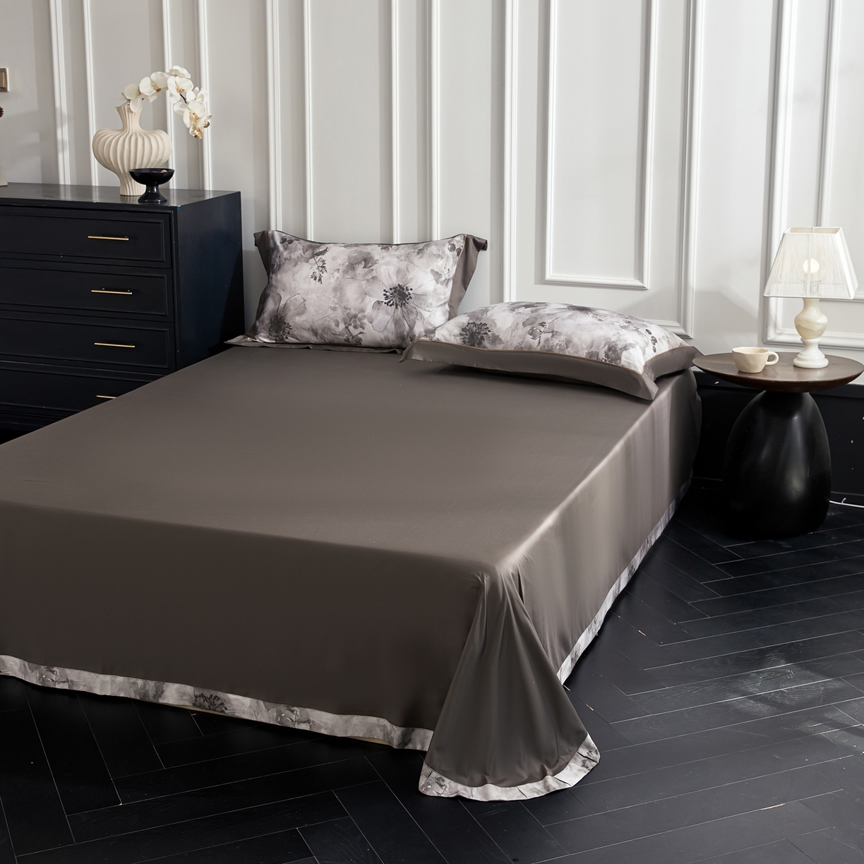 91家纺网 家纺一手货源 找家纺 洺兰家居 2026年新疆长绒棉100支天丝棉高端工艺款床单床笠四件套床上用品 陌上花开