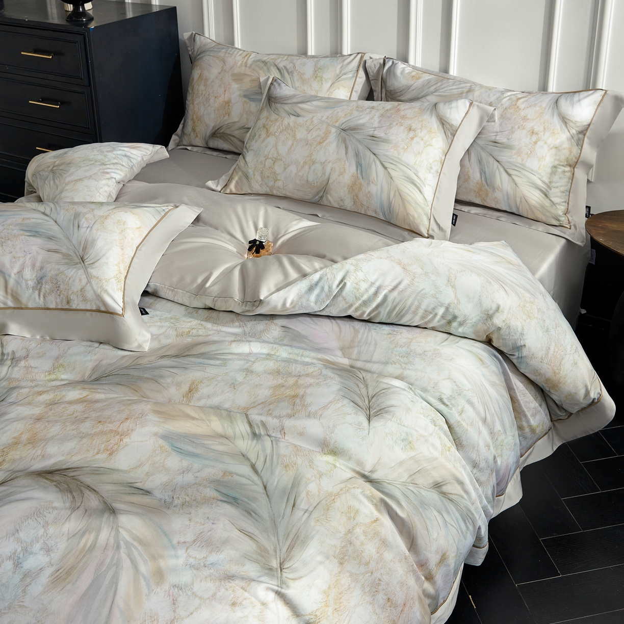 91家纺网 家纺一手货源 找家纺 洺兰家居 2026年新疆长绒棉100支天丝棉高端工艺款床单床笠四件套床上用品 羽墨