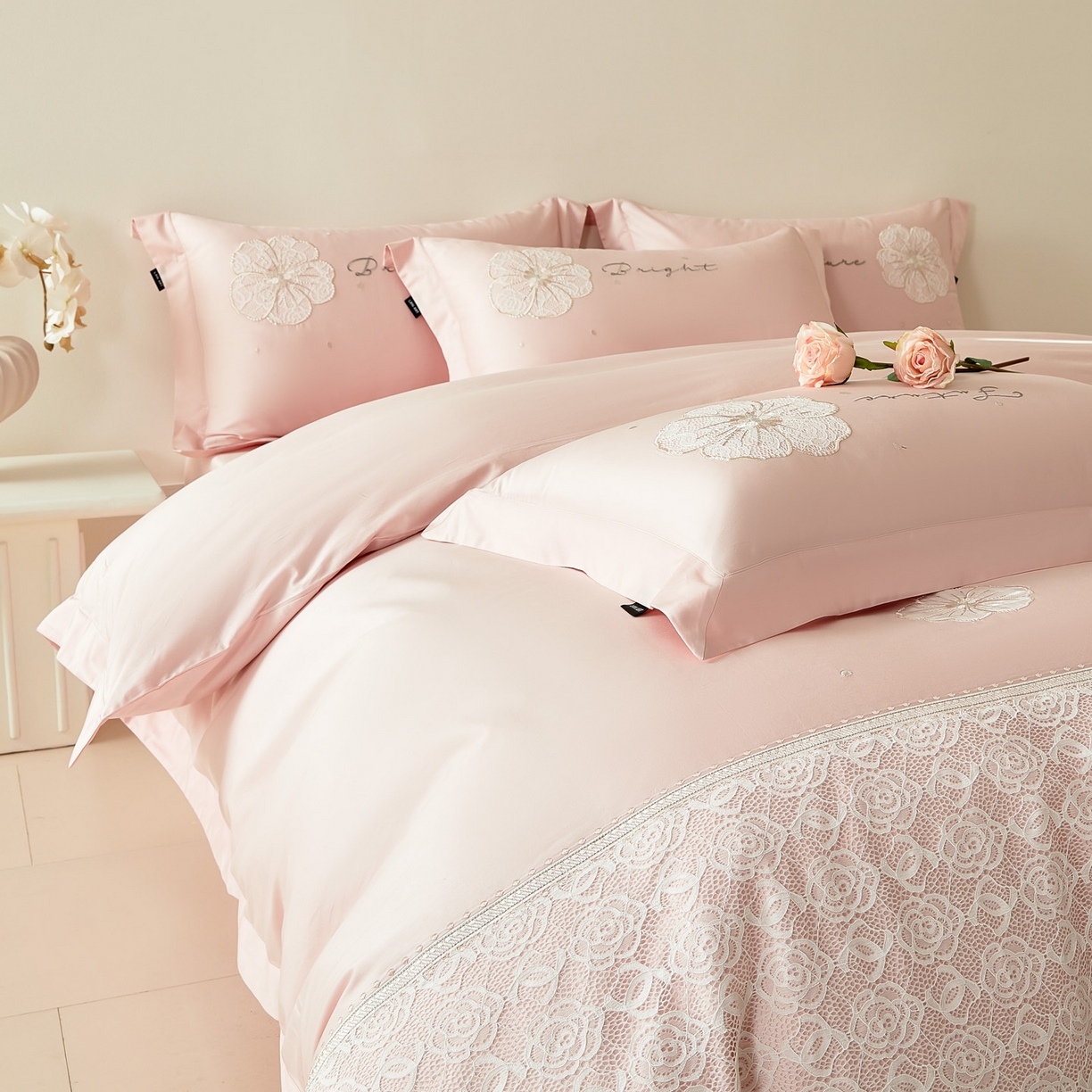 91家纺网 家纺一手货源 找家纺 洺兰家居 2026年新疆长绒棉100支刺绣款绣花工艺款法式四件套 云岚 云岚-粉