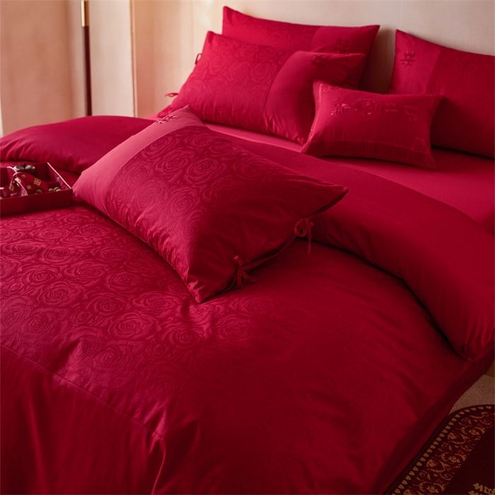 91家纺网 家纺一手货源 找家纺 （总）红番天婚庆 2025新款小红书热卖款仿丝棉提花时尚婚庆系列四件套多件套