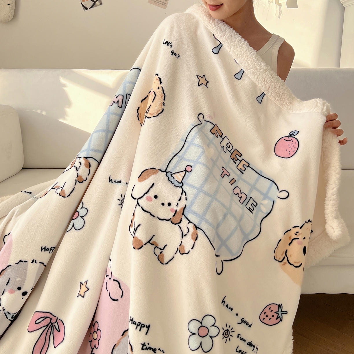 91家纺网 家纺一手货源 找家纺 耀悦家纺 2025新款高克重拉链多用羊羔绒毛毯牛奶绒抱枕枕芯 春日计划