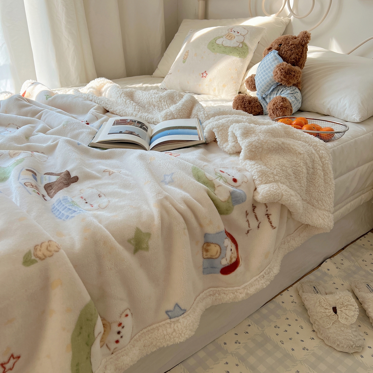 91家纺网 家纺一手货源 找家纺 耀悦家纺 2025新款高克重拉链多用羊羔绒毛毯牛奶绒抱枕枕芯 萌宠的田园生活