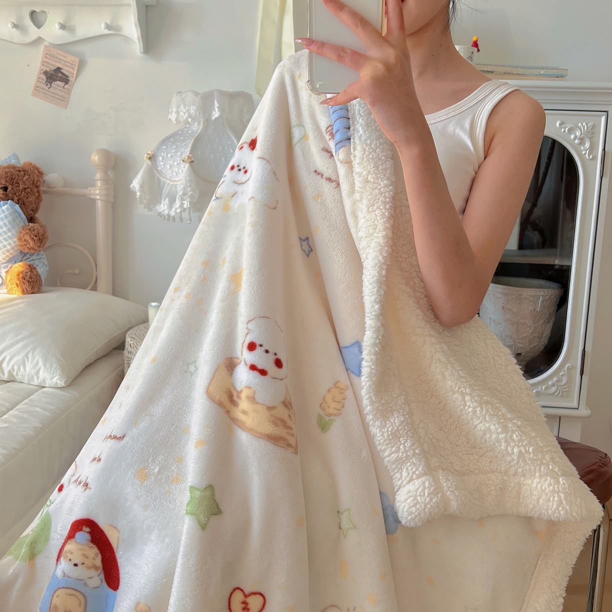 91家纺网 家纺一手货源 找家纺 耀悦家纺 2025新款高克重拉链多用羊羔绒毛毯牛奶绒抱枕枕芯 萌宠的田园生活