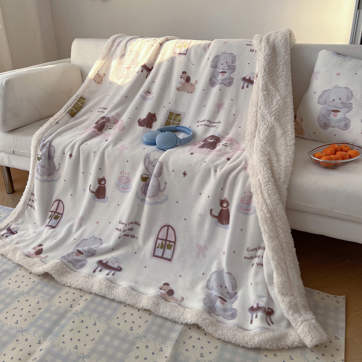 91家纺网 家纺一手货源 找家纺 耀悦家纺 2025新款高克重拉链多用羊羔绒毛毯牛奶绒抱枕枕芯 小象的生日聚会