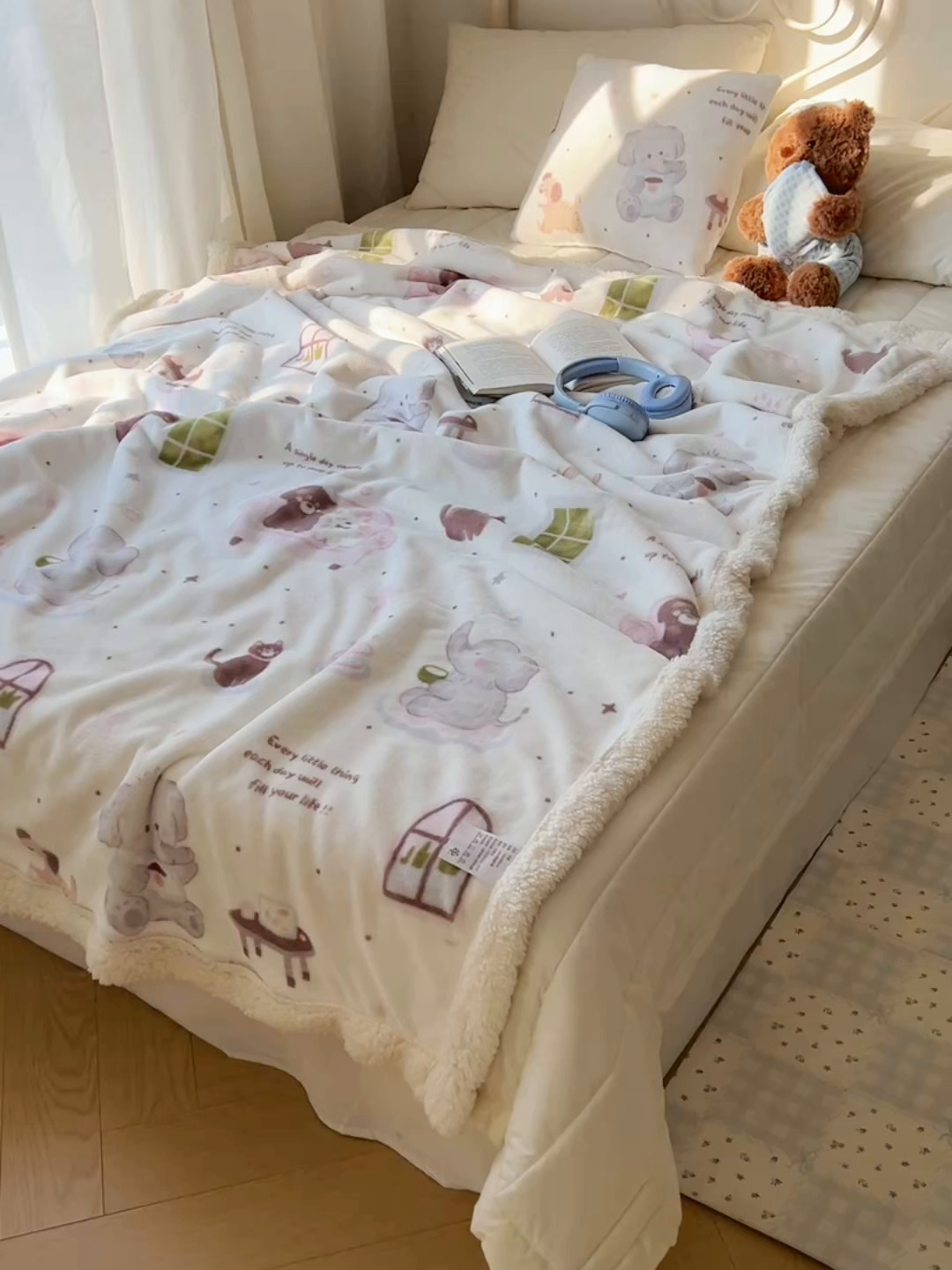 91家纺网 家纺一手货源 找家纺 耀悦家纺 2025新款高克重拉链多用羊羔绒毛毯牛奶绒抱枕枕芯 小象的生日聚会