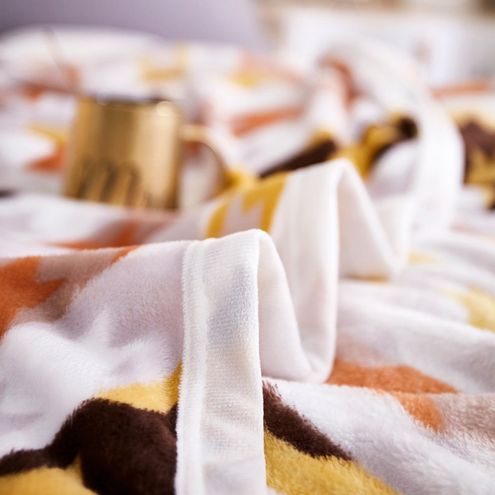 91家纺网 家纺一手货源 找家纺 肖恩毯业 2025新款印花雪貂绒毛毯沙发盖毯午睡毯子 千鸟格