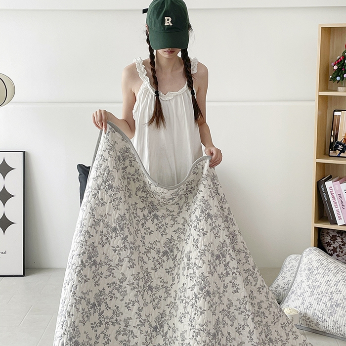 91家纺网 家纺一手货源 找家纺 金绣美居 2025新款全棉婴儿绒包边款四季盖毯可铺可盖高温水洗毯床盖三件套 扶桑意晚