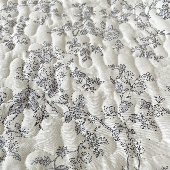 91家纺网 家纺一手货源 找家纺 金绣美居 2025新款全棉婴儿绒包边款四季盖毯可铺可盖高温水洗毯床盖三件套 扶桑意晚