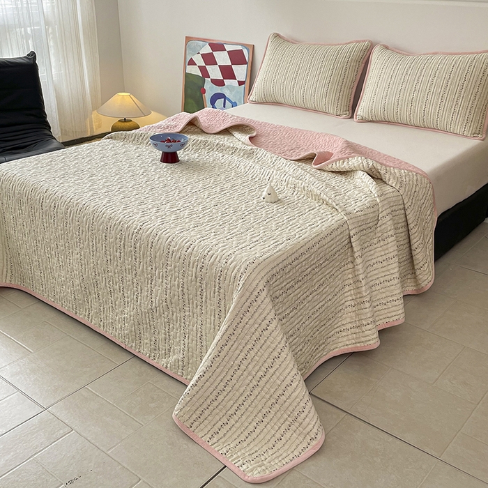 91家纺网 家纺一手货源 找家纺 金绣美居 2025新款全棉婴儿绒包边款四季盖毯可铺可盖高温水洗毯床盖三件套 夏有乔木