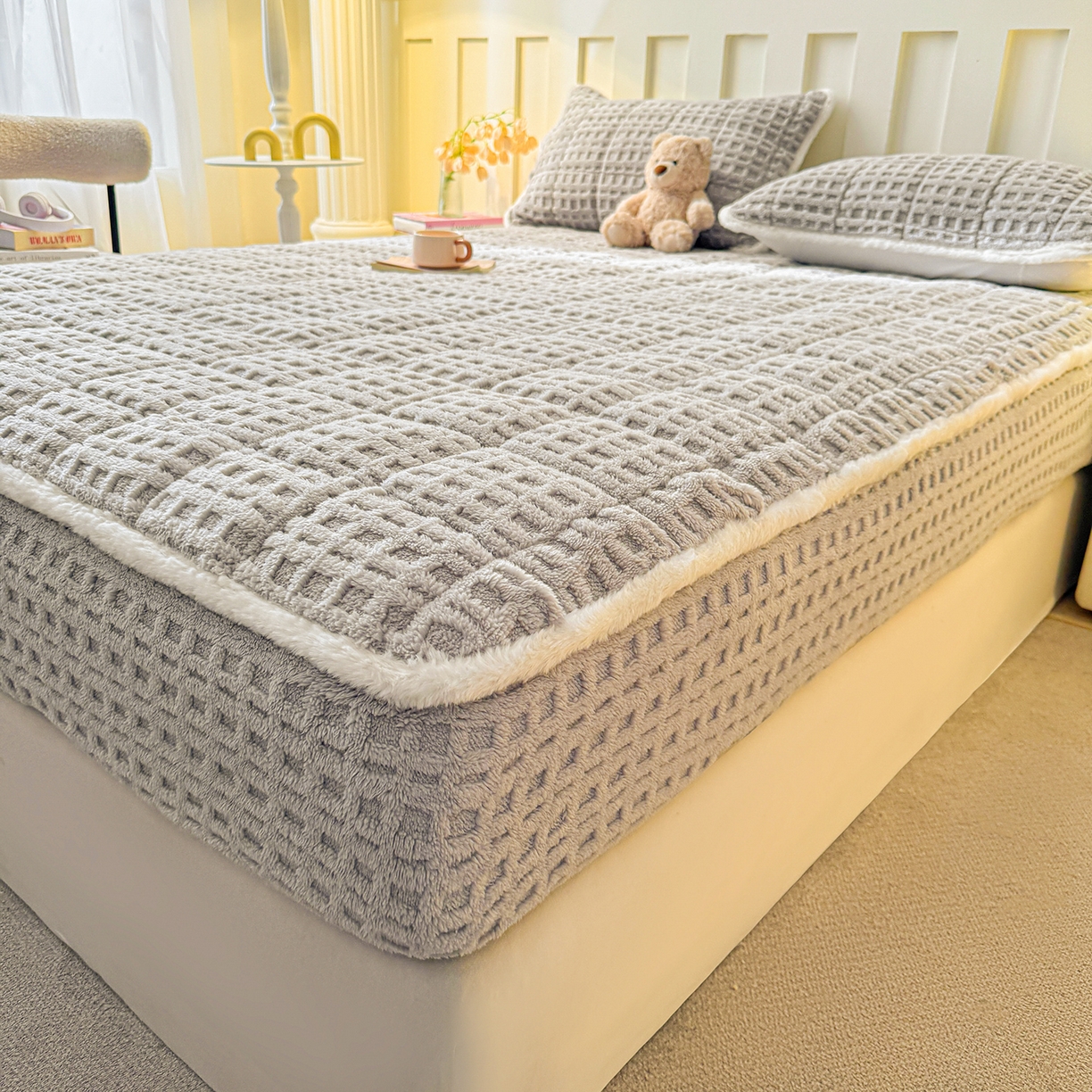 91家纺网 家纺一手货源 找家纺 予梦家纺 2025新款塔芙绒夹棉床笠单床笠 星梦格 星灰