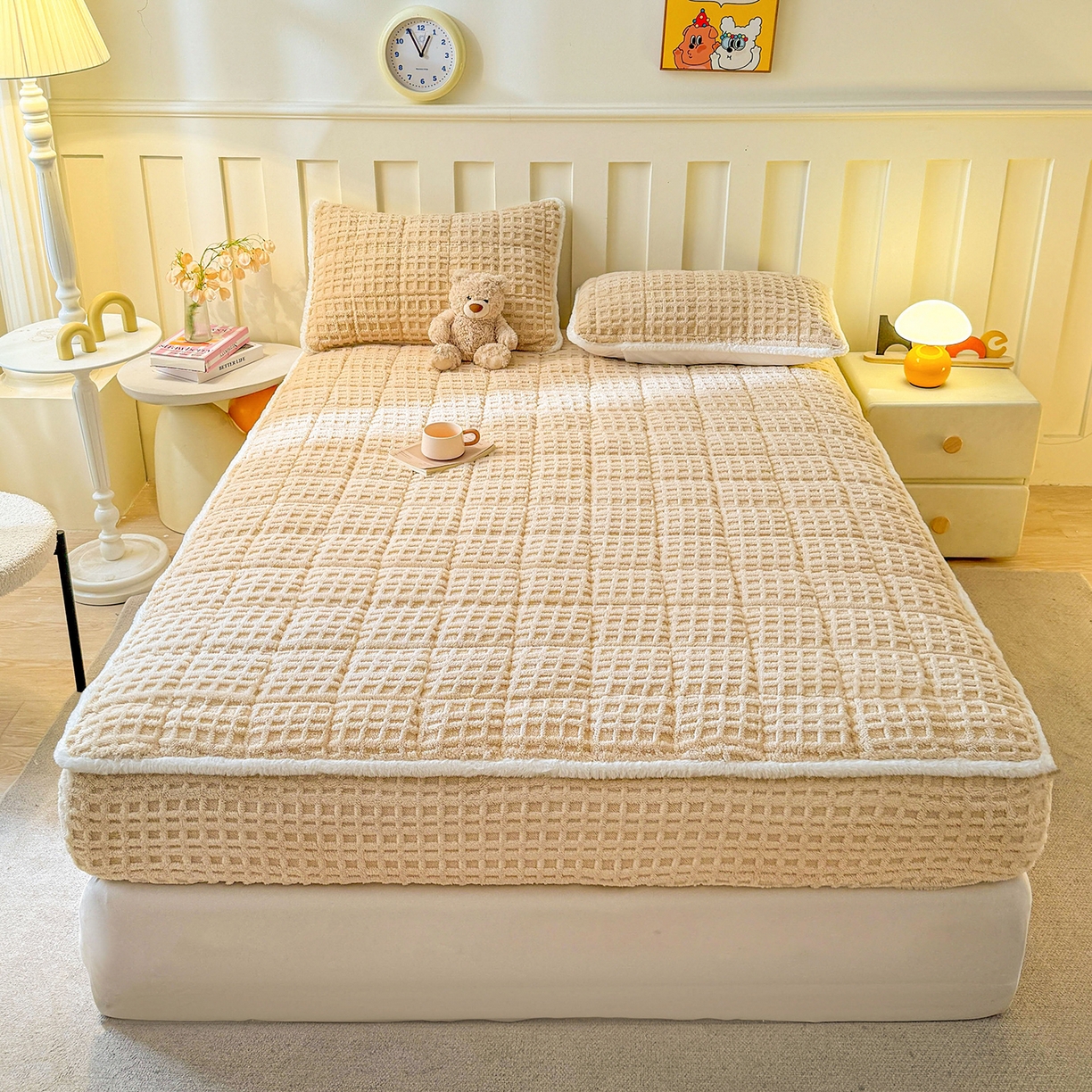 91家纺网 家纺一手货源 找家纺 予梦家纺 2025新款塔芙绒夹棉床笠单床笠 星梦格 卡其