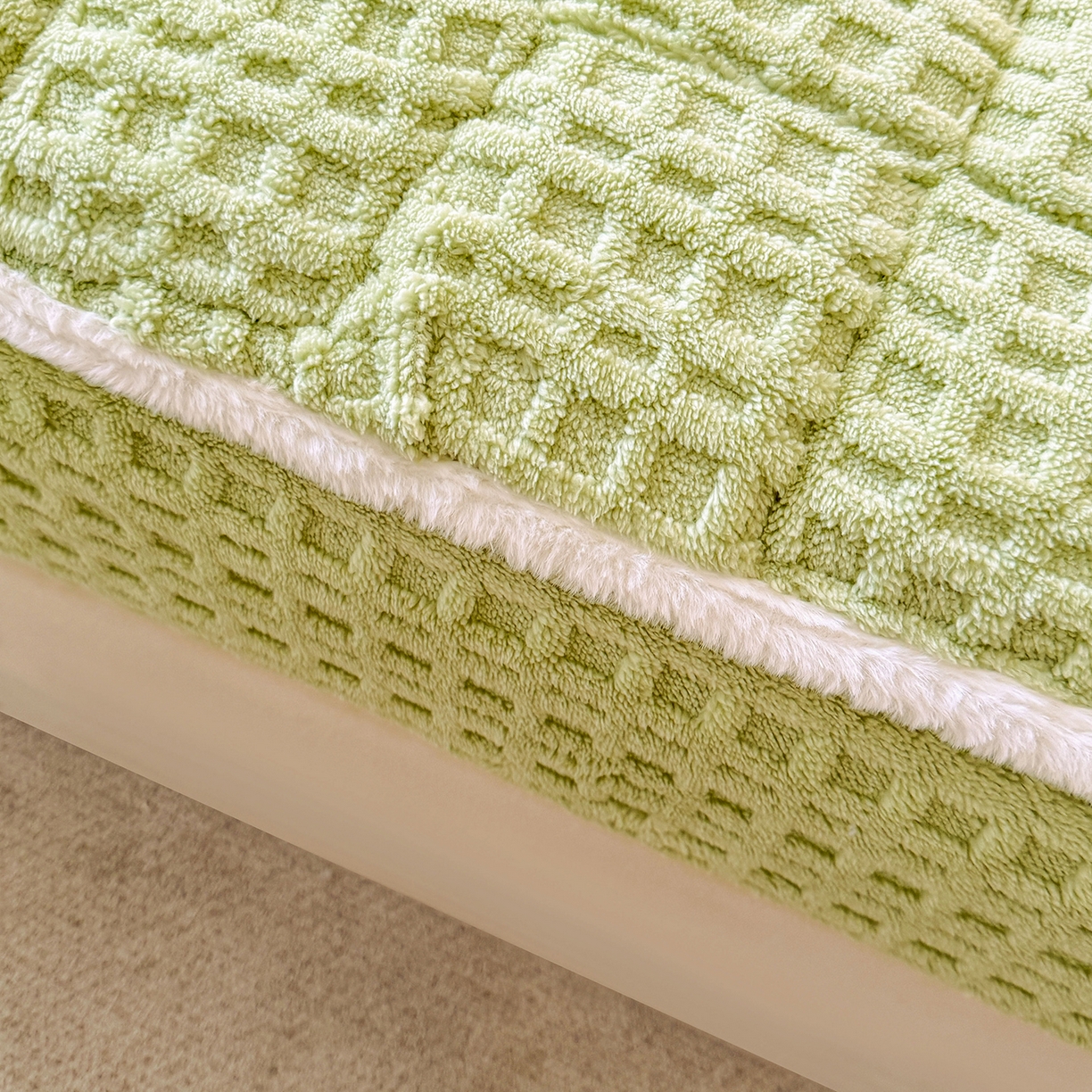 91家纺网 家纺一手货源 找家纺 予梦家纺 2025新款塔芙绒夹棉床笠单床笠 星梦格 果绿