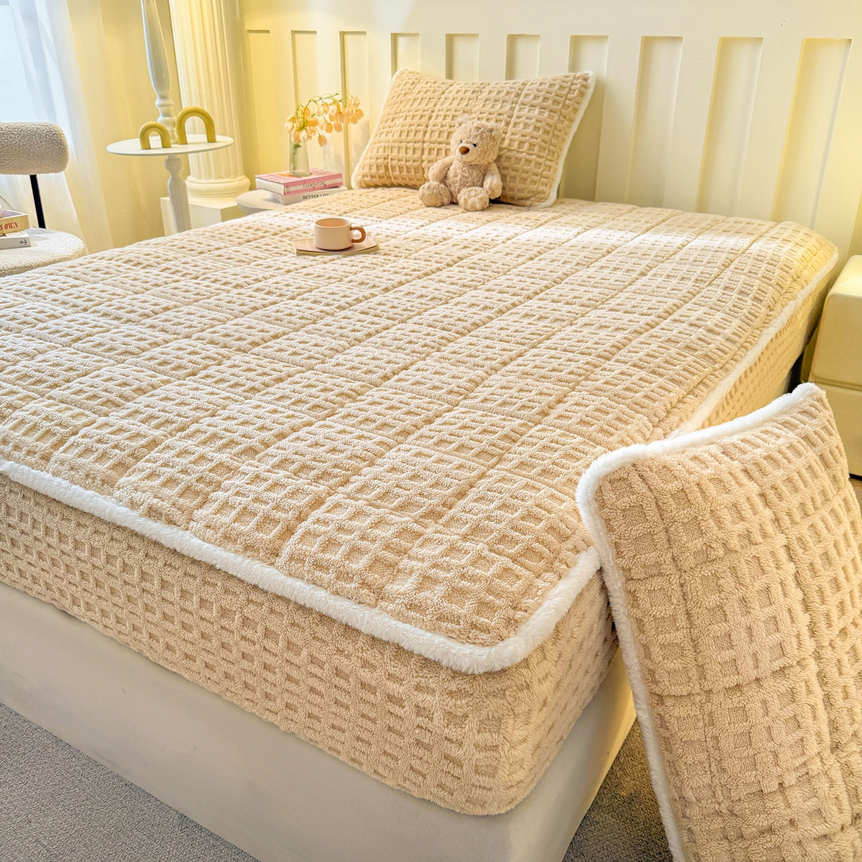 91家纺网 家纺一手货源 找家纺 予梦家纺 2025新款塔芙绒夹棉床笠单床笠 星梦格 卡其