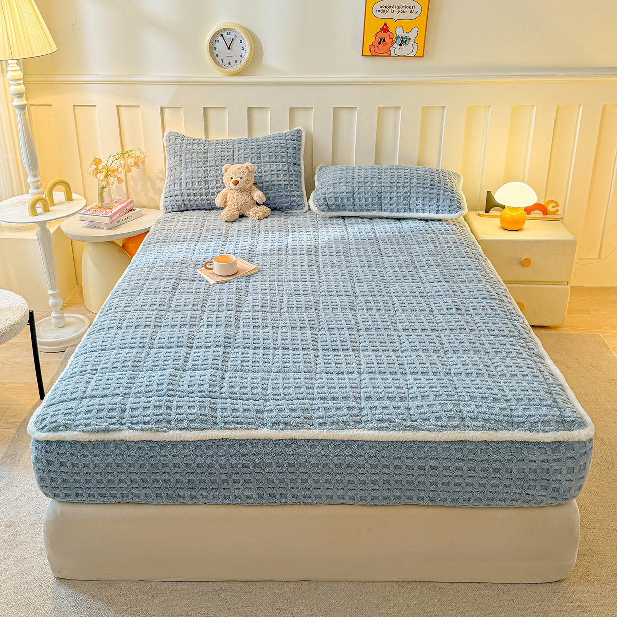 91家纺网 家纺一手货源 找家纺 予梦家纺 2025新款塔芙绒夹棉床笠单床笠 星梦格 苍蓝