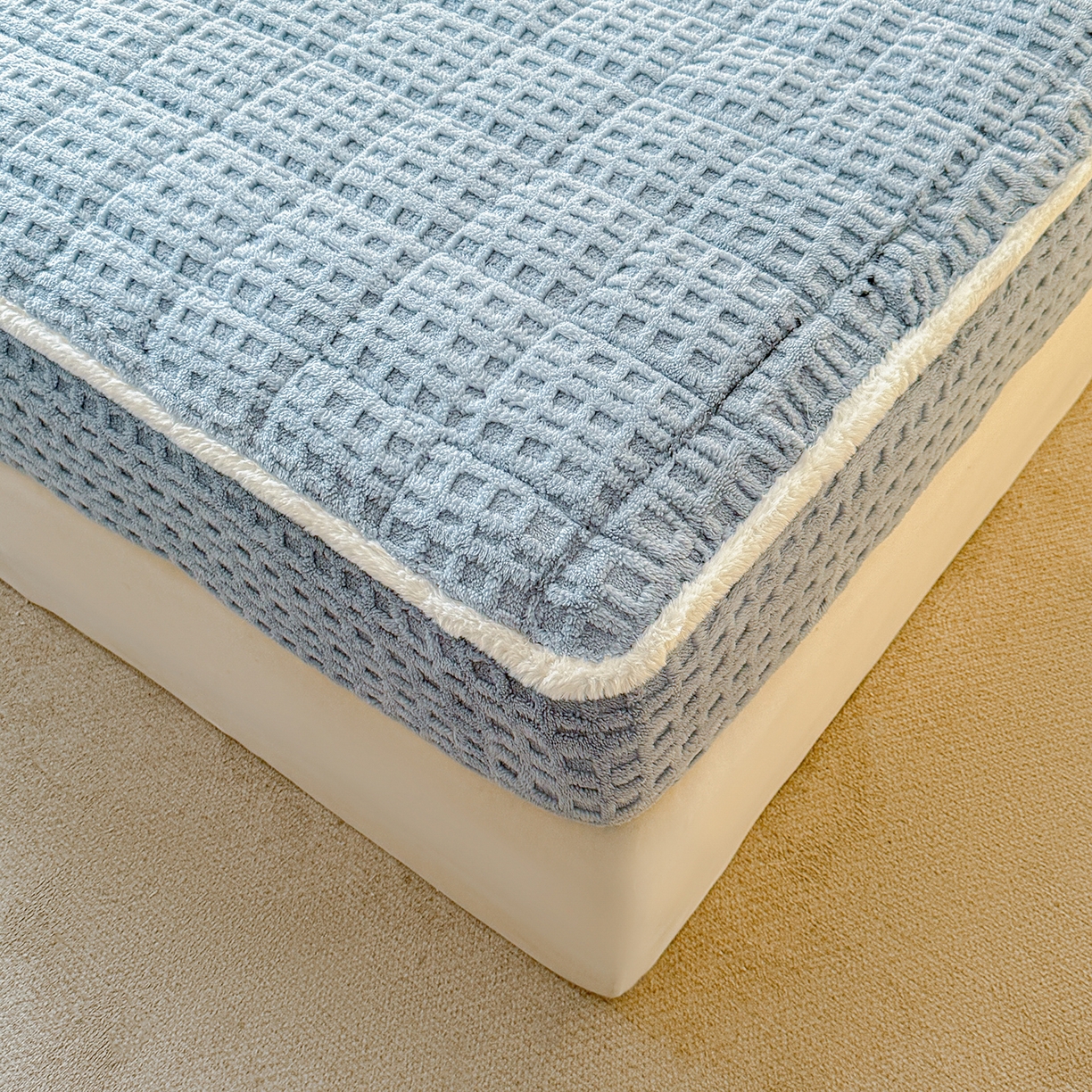 91家纺网 家纺一手货源 找家纺 予梦家纺 2025新款塔芙绒夹棉床笠单床笠 星梦格 苍蓝