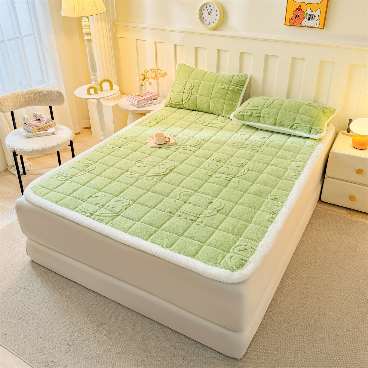 91家纺网 家纺一手货源 找家纺 予梦家纺 2025新款塔芙绒床护垫床垫保护套 萌萌熊 果绿