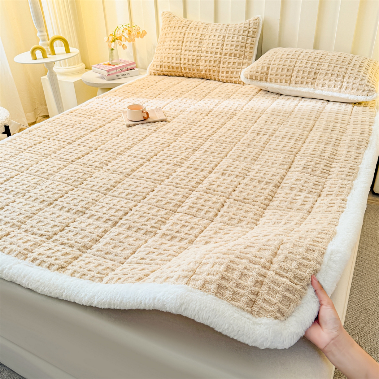 91家纺网 家纺一手货源 找家纺 予梦家纺 2025新款塔芙绒床护垫床垫保护套 星梦格 卡其