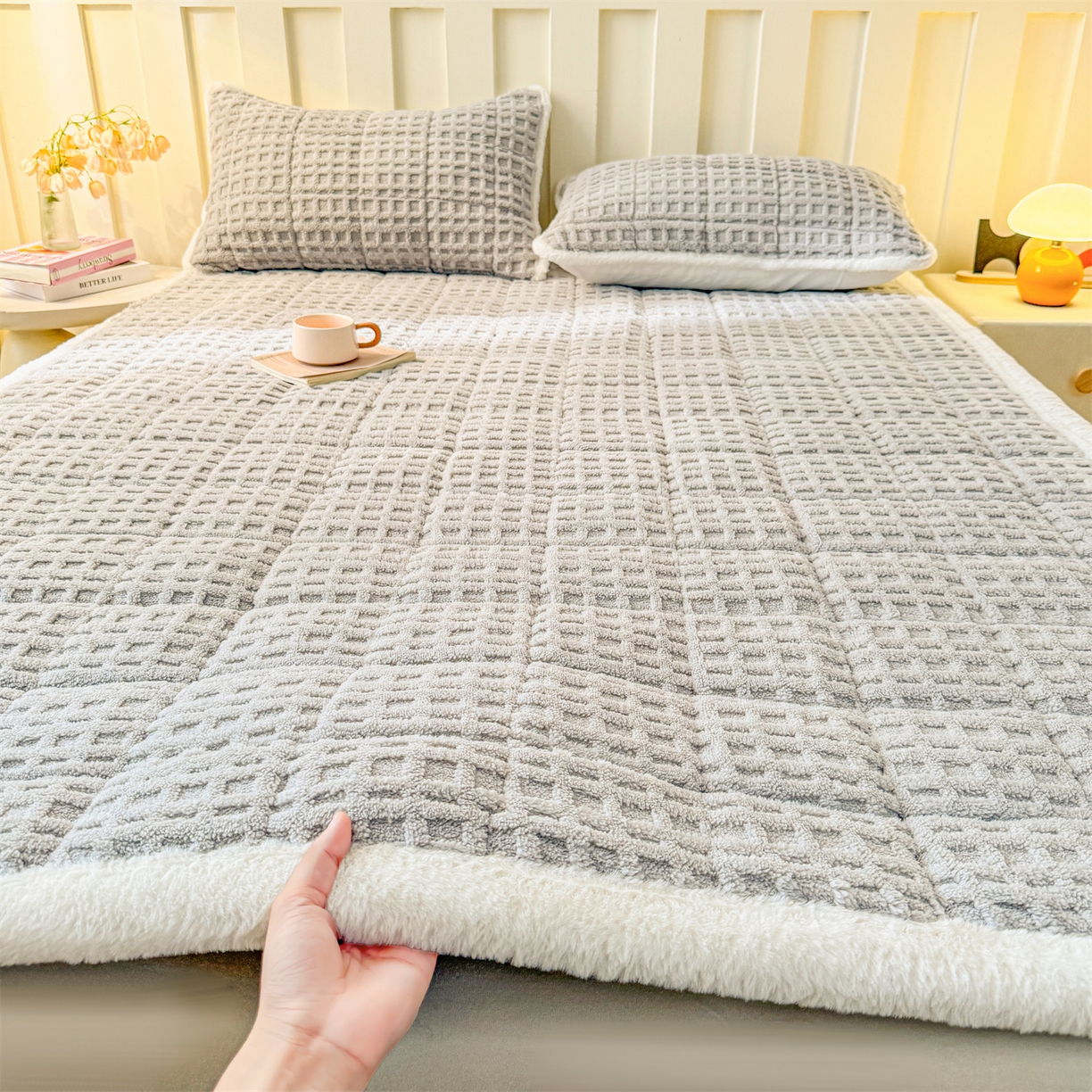 91家纺网 家纺一手货源 找家纺 予梦家纺 2025新款塔芙绒床护垫床垫保护套 星梦格 星灰