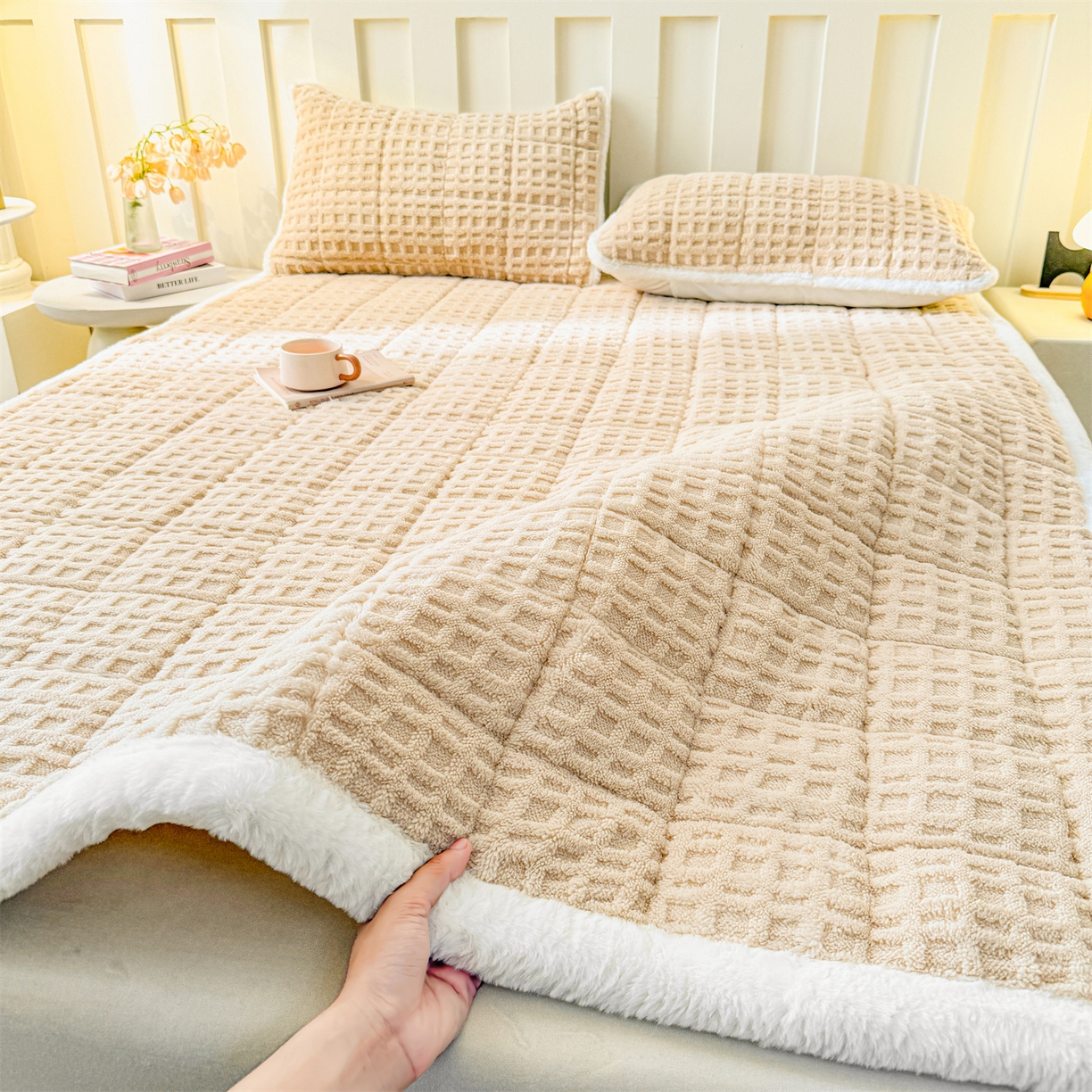 91家纺网 家纺一手货源 找家纺 予梦家纺 2025新款塔芙绒床护垫床垫保护套 星梦格 卡其