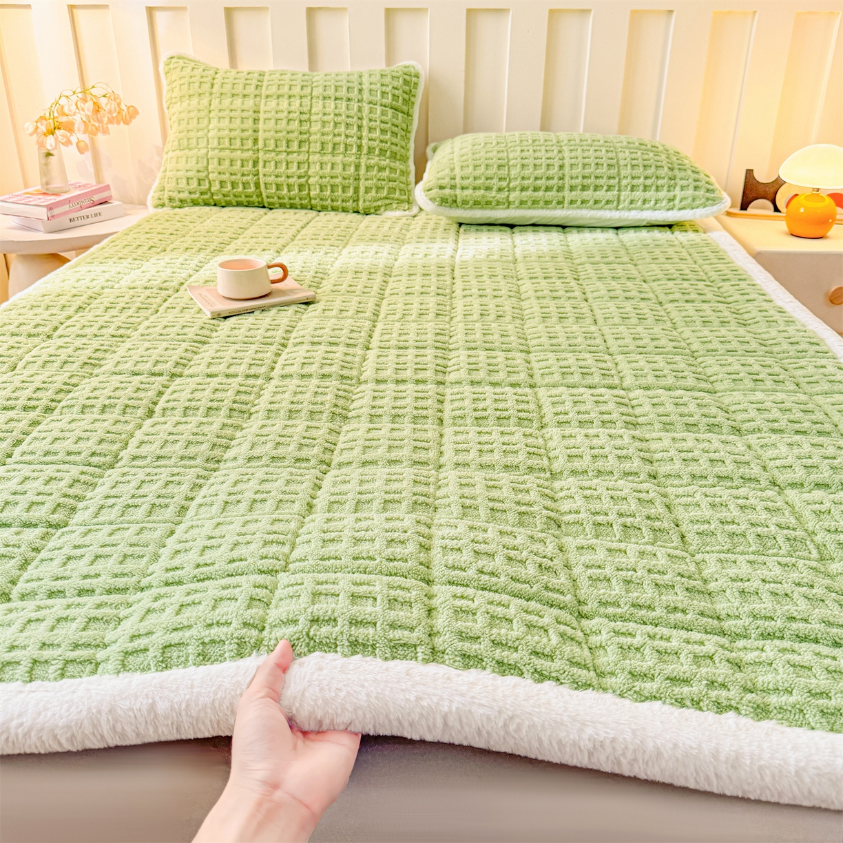 91家纺网 家纺一手货源 找家纺 予梦家纺 2025新款塔芙绒床护垫床垫保护套 星梦格 果绿