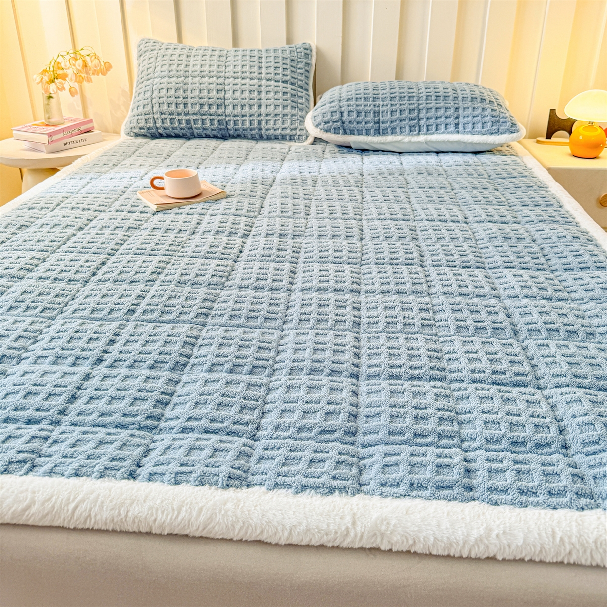 91家纺网 家纺一手货源 找家纺 予梦家纺 2025新款塔芙绒床护垫床垫保护套 星梦格 苍蓝