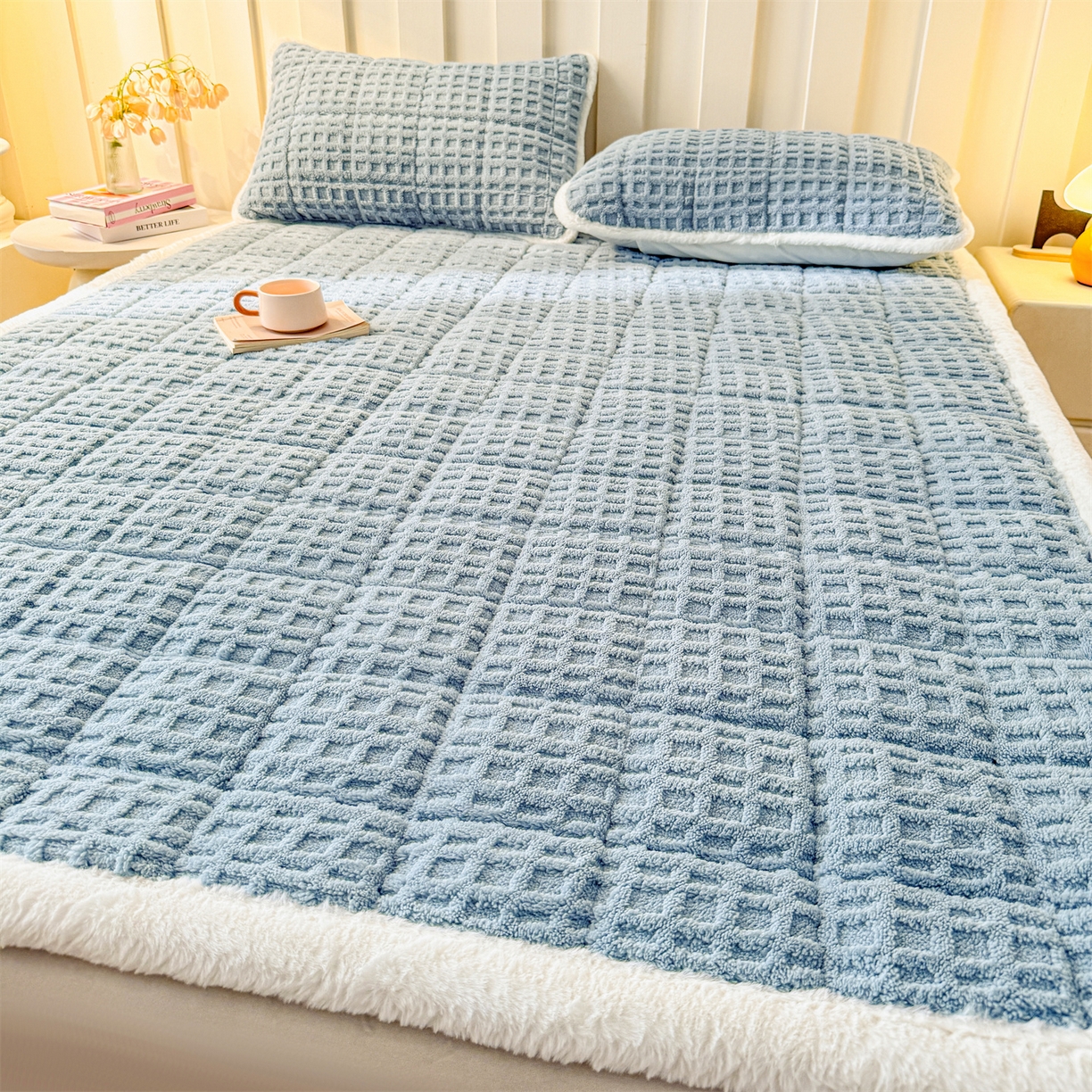 91家纺网 家纺一手货源 找家纺 予梦家纺 2025新款塔芙绒床护垫床垫保护套 星梦格 苍蓝