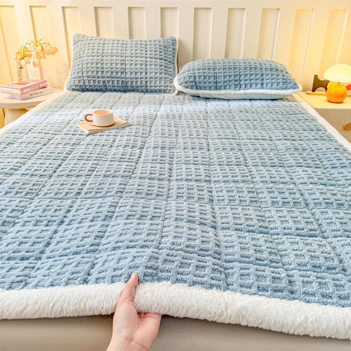 91家纺网 家纺一手货源 找家纺 予梦家纺 2025新款塔芙绒床护垫床垫保护套 星梦格 苍蓝