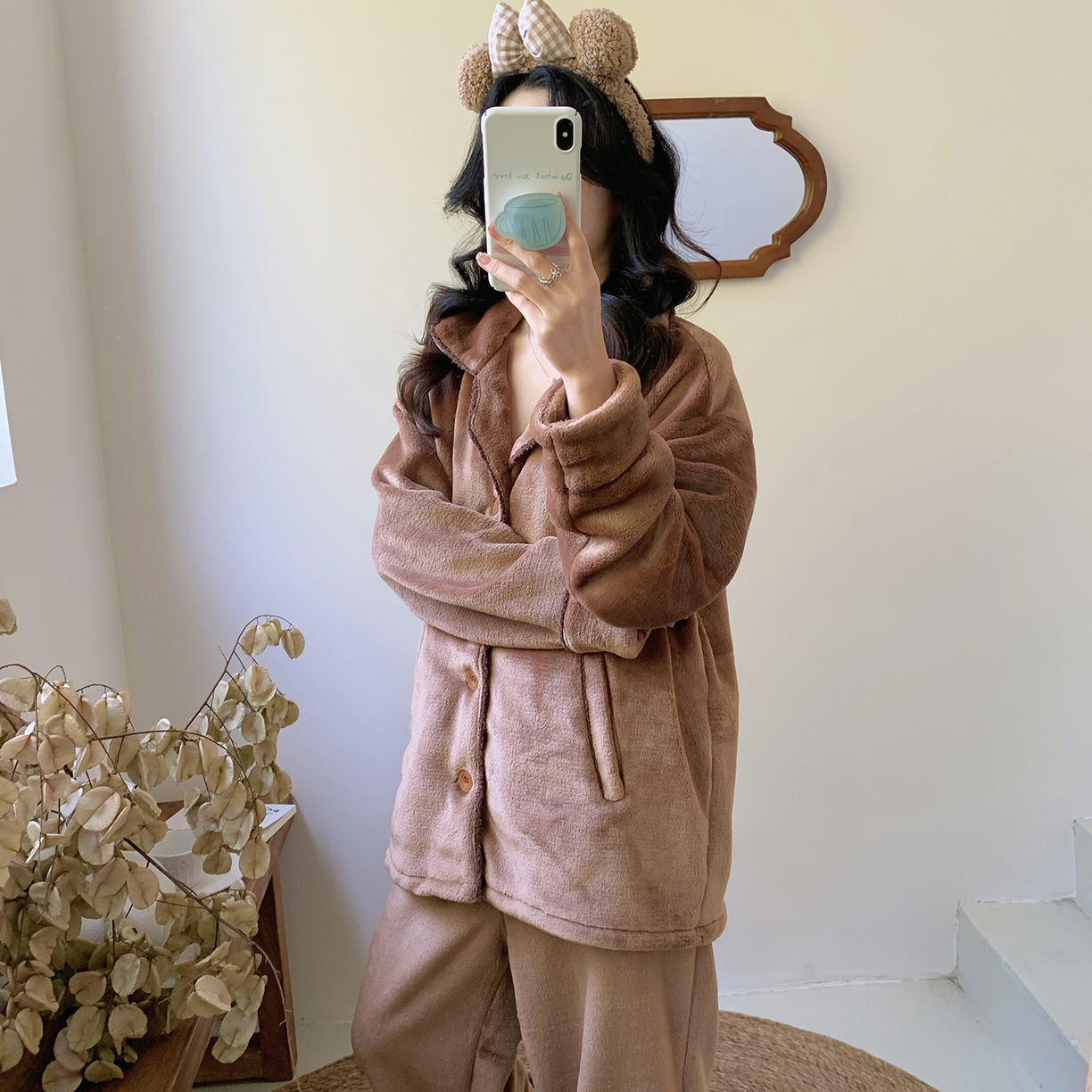 91家纺网 家纺一手货源 找家纺 多乐娜 2025新款奶芙绒家居服 （会员拿货-5元，控价最低零售价128元起！） 男款-可可棕