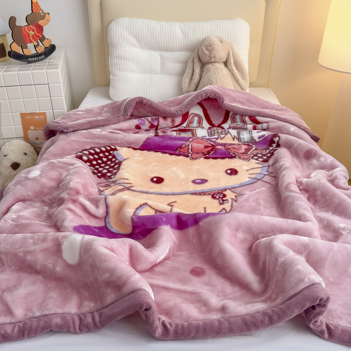 91家纺网 家纺一手货源 找家纺 爱彼家纺 2025冬季新款拉舍尔童毯毛毯毯子-系列二 拉舍尔童毯-kt猫紫