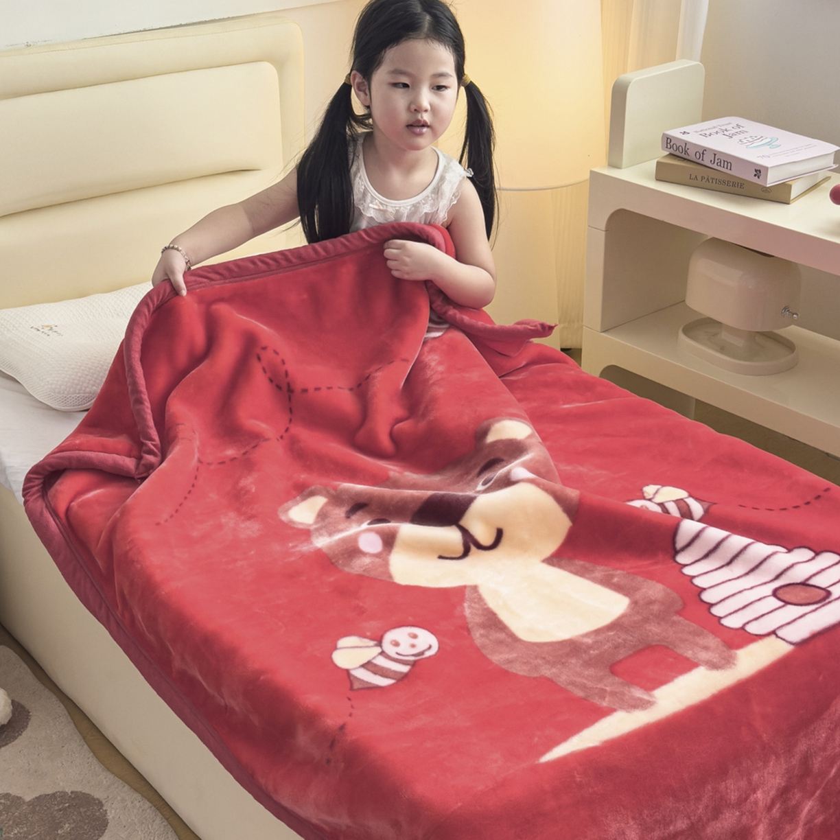 91家纺网 家纺一手货源 找家纺 爱彼家纺 2025冬季新款拉舍尔童毯毛毯毯子-系列二 拉舍尔童毯-兄弟-家06大红