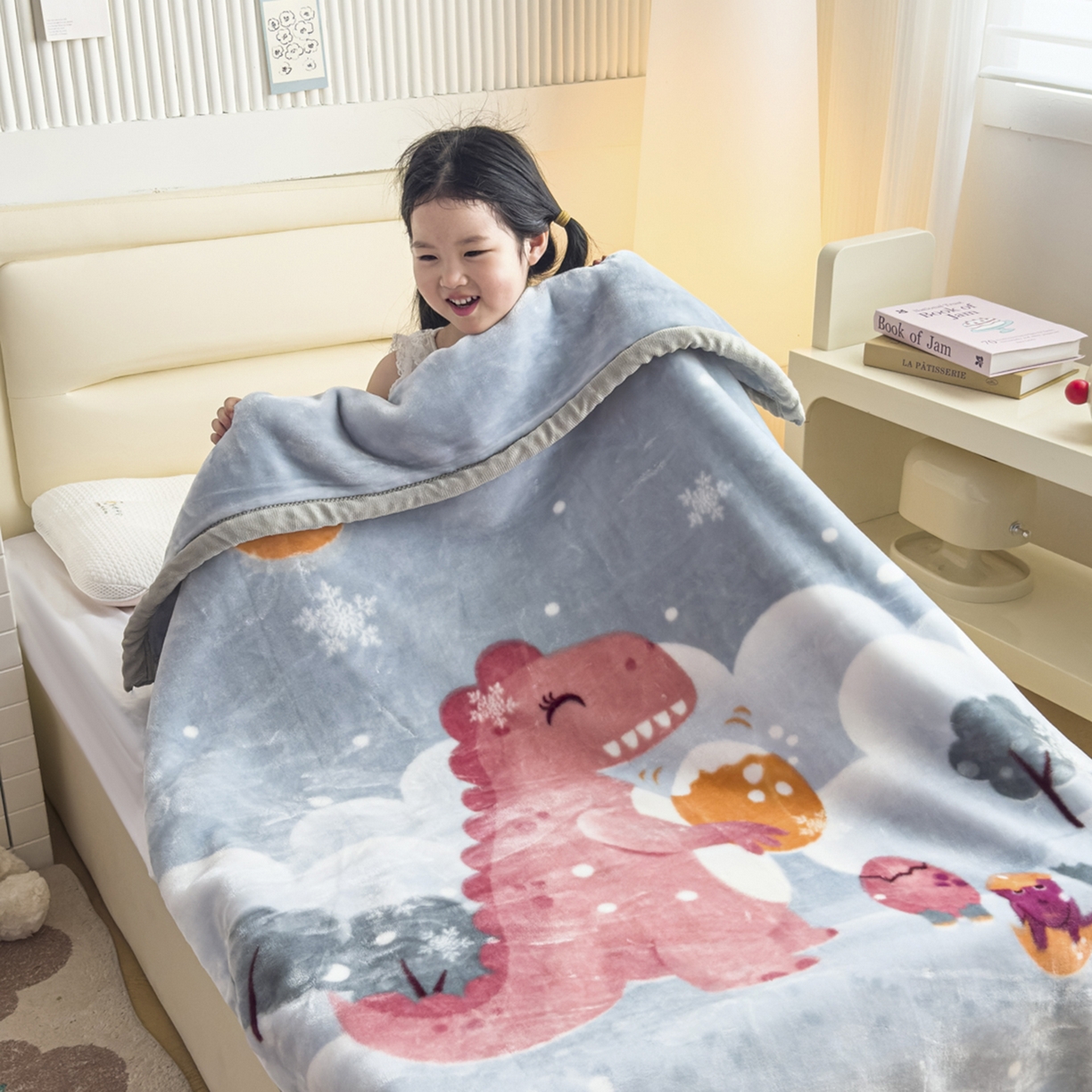 91家纺网 家纺一手货源 找家纺 爱彼家纺 2025冬季新款拉舍尔童毯毛毯毯子-系列二 拉舍尔童毯-冰雪恐龙05绿灰