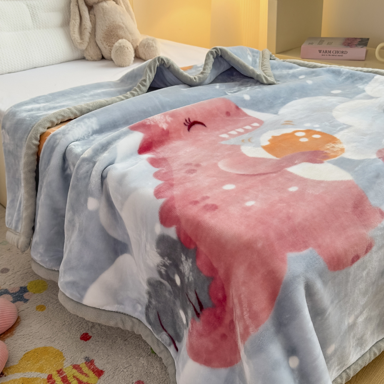 91家纺网 家纺一手货源 找家纺 爱彼家纺 2025冬季新款拉舍尔童毯毛毯毯子-系列二 拉舍尔童毯-冰雪恐龙05绿灰