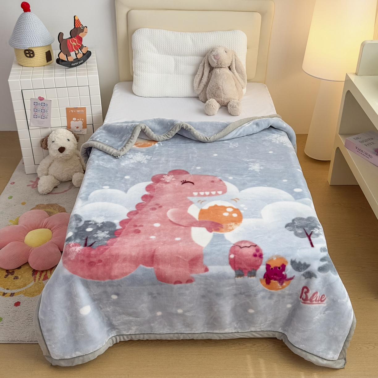 91家纺网 家纺一手货源 找家纺 爱彼家纺 2025冬季新款拉舍尔童毯毛毯毯子-系列二 拉舍尔童毯-冰雪恐龙05绿灰