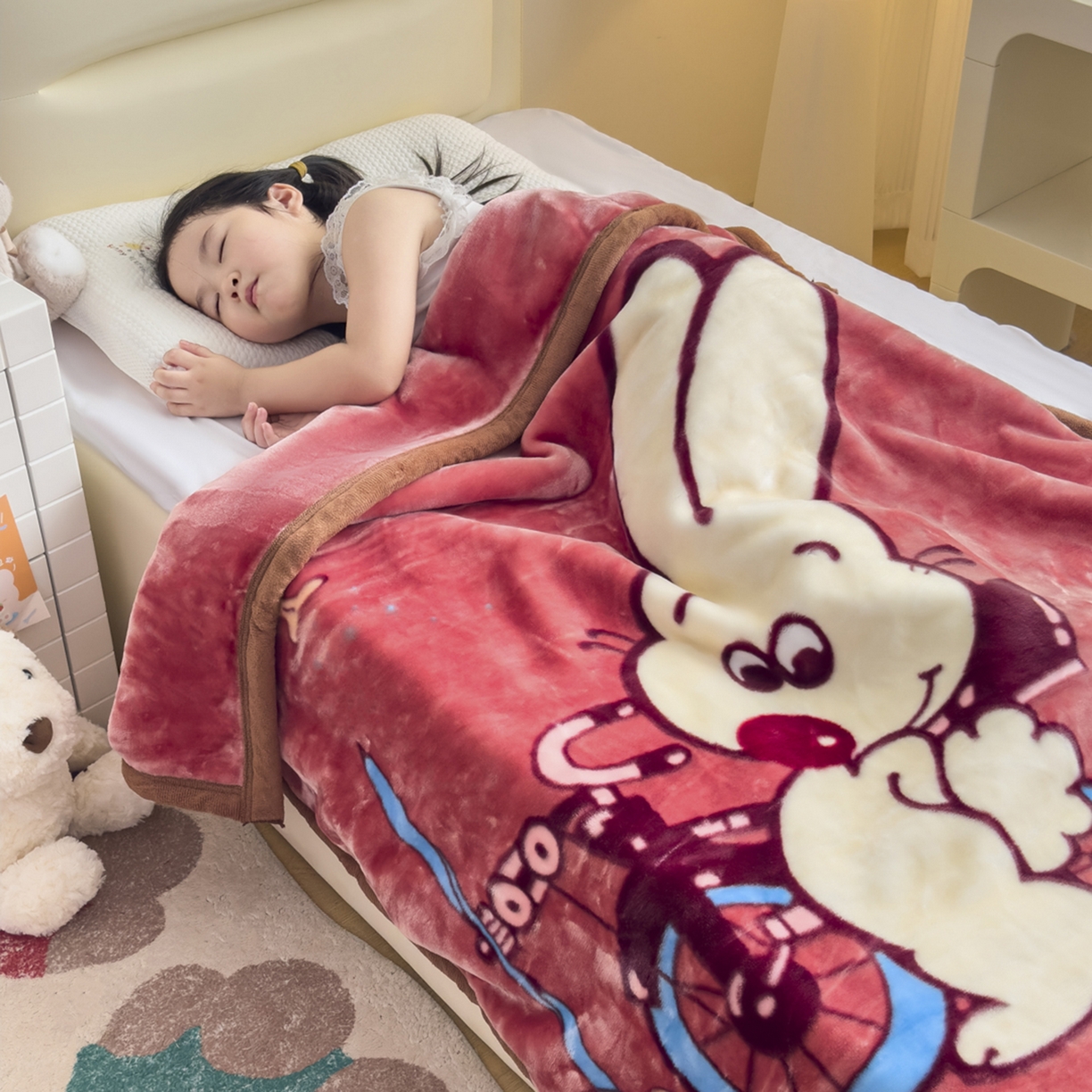 91家纺网 家纺一手货源 找家纺 爱彼家纺 2025冬季新款拉舍尔童毯毛毯毯子-系列二 拉舍尔童毯-01宝妈带娃