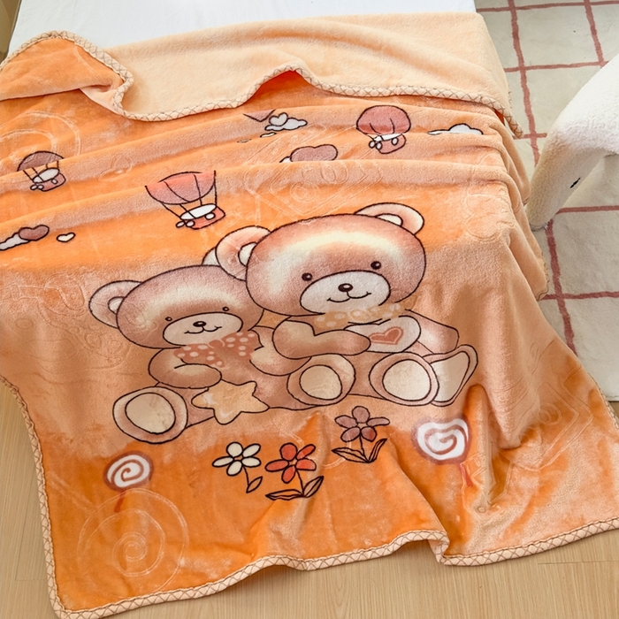 91家纺网 家纺一手货源 找家纺 爱彼家纺 2025新款拉舍尔单层云绒保暖柔软童毯盖毯毯子-系列三 单层云绒童毯-快乐小熊-浅咖