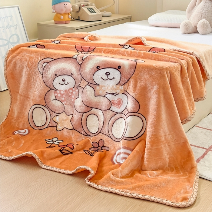 91家纺网 家纺一手货源 找家纺 爱彼家纺 2025新款拉舍尔单层云绒保暖柔软童毯盖毯毯子-系列三 单层云绒童毯-快乐小熊-浅咖