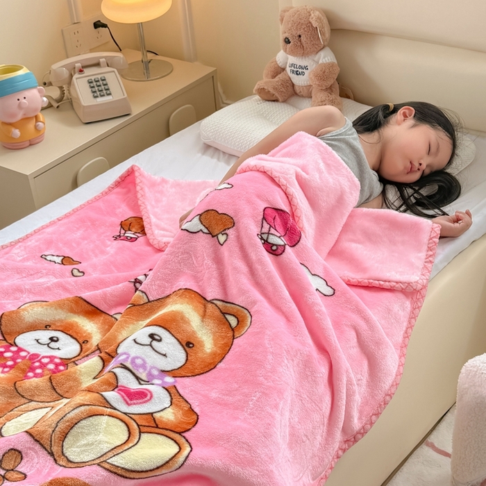 91家纺网 家纺一手货源 找家纺 爱彼家纺 2025新款拉舍尔单层云绒保暖柔软童毯盖毯毯子-系列三 单层云绒童毯-快乐小熊-粉