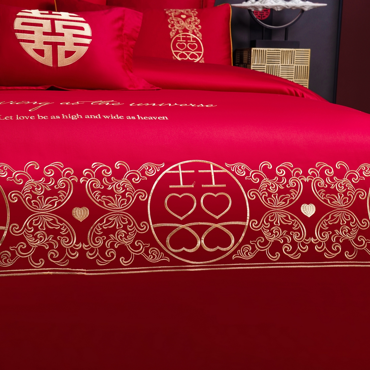 91家纺网 家纺一手货源 找家纺 置顶家纺 2025新款新中式婚庆亲肤棉绣花四件套 欢喜余生-大红