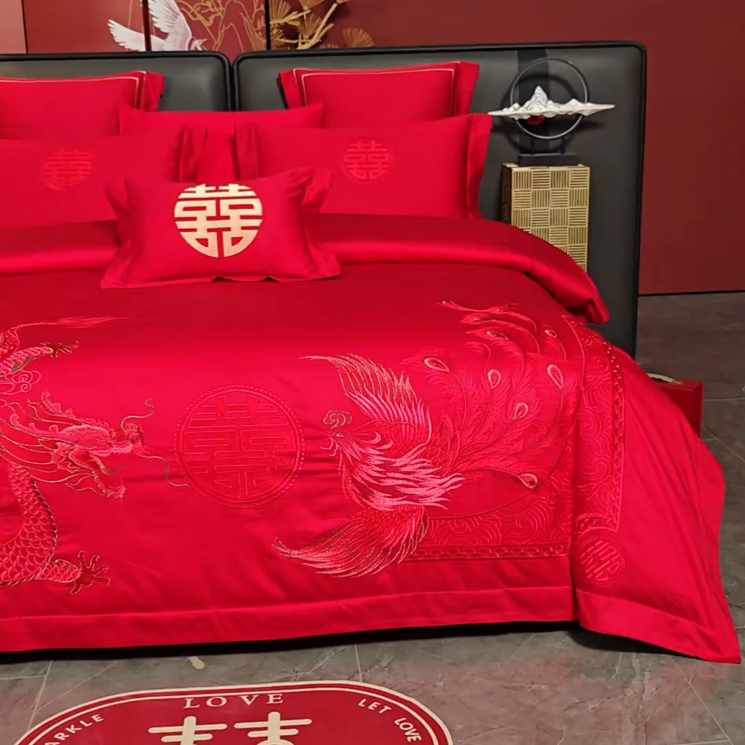 91家纺网 家纺一手货源 找家纺 置顶家纺 2025新款新中式婚庆亲肤棉绣花四件套 金龙瑞凤-大红