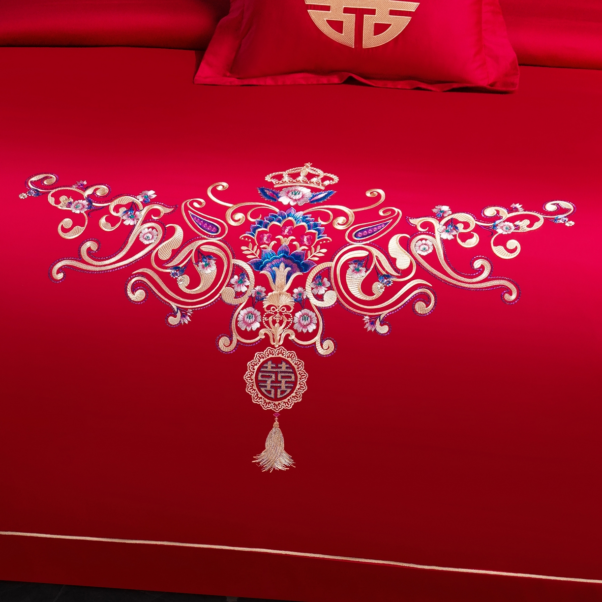 91家纺网 家纺一手货源 找家纺 置顶家纺 2025新款新中式婚庆亲肤棉绣花四件套 良辰-大红