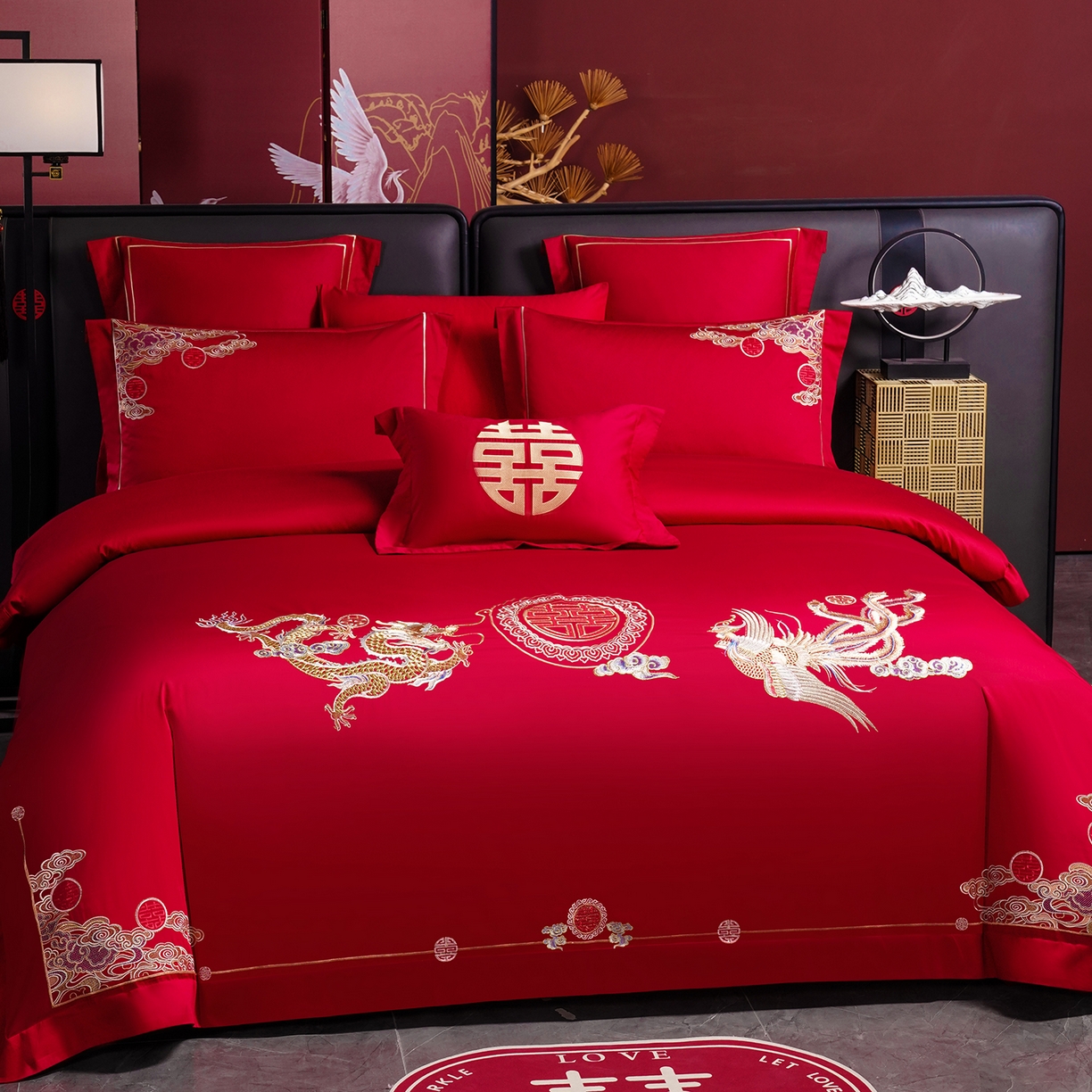 91家纺网 家纺一手货源 找家纺 置顶家纺 2025新款新中式婚庆亲肤棉绣花四件套 龙凤瑞彩-大红