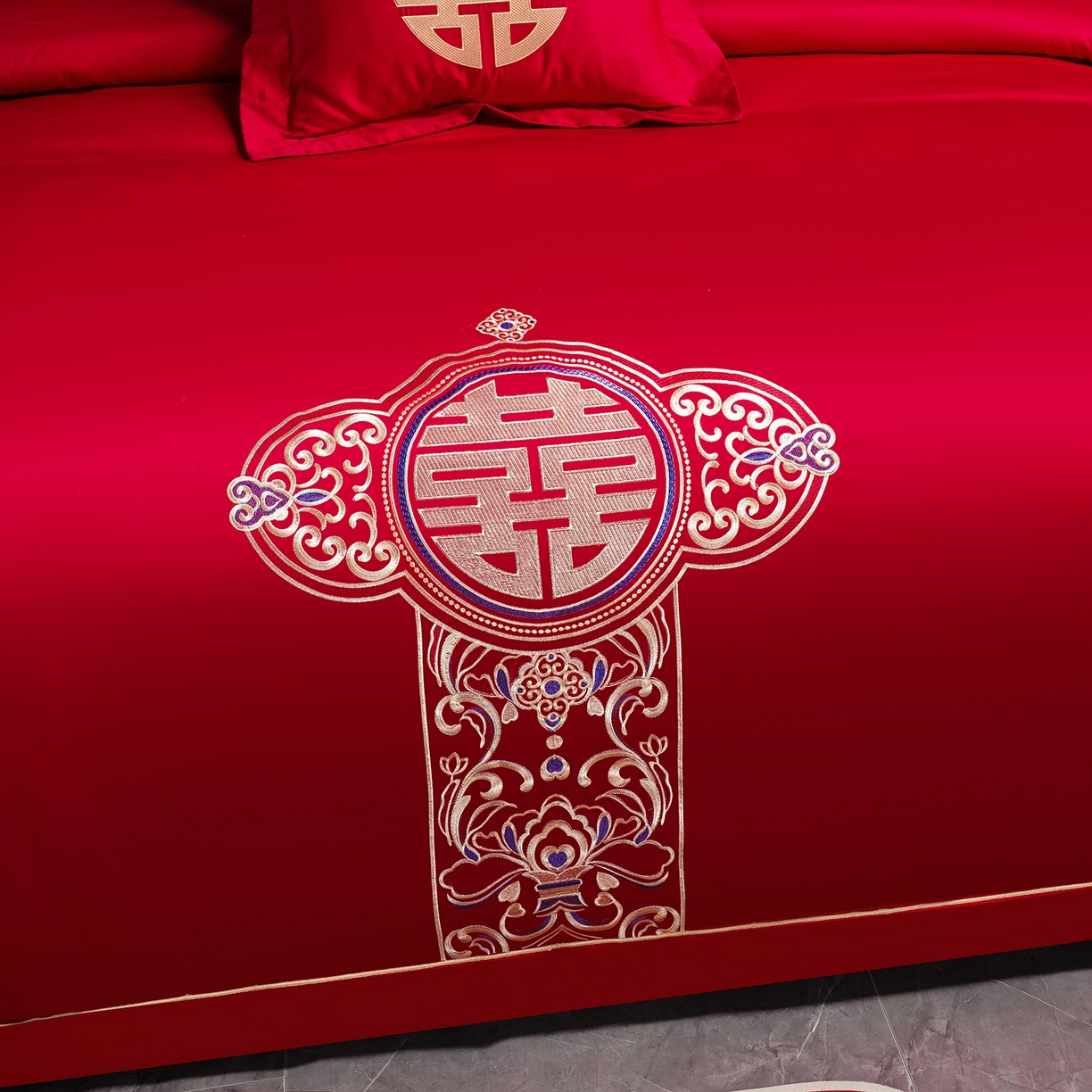 91家纺网 家纺一手货源 找家纺 置顶家纺 2025新款新中式婚庆亲肤棉绣花四件套 新婚富贵-大红